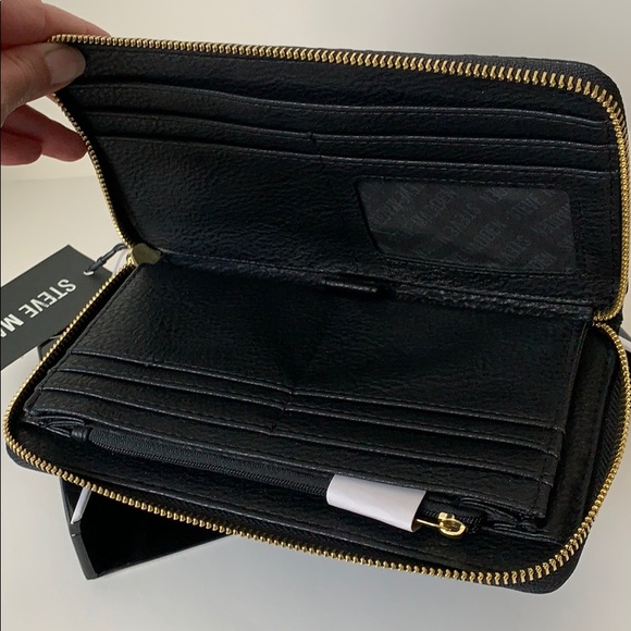 💕SOLD💕 Steve Madden Boxed Logo Wallet - Picture 2 of 3